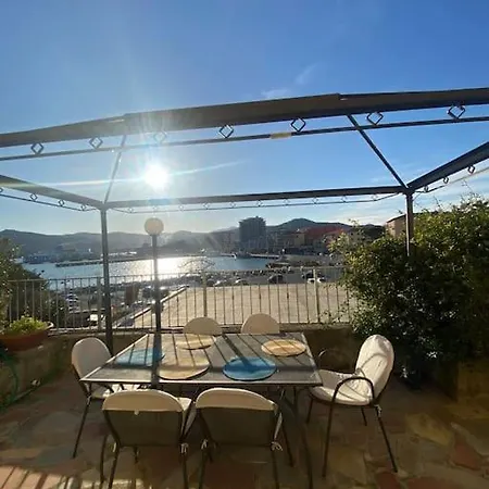 Vista Porto Le Ghiaie Apartment Portoferraio